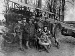 Bundesarchiv Bild 183 2004 0430 501, Jagdstaffel 11, Manfred v  Richthofen 
 
Jasta 11 at Roucourt, France:  April 1917 (Bloody April)  
...