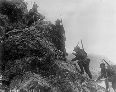 Name:  375px-Italian_alpine_troops.jpg
Views: 733
Size:  26.2 KB