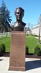 FDR bust