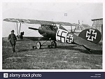 Paul Billik's Albatros D.III decorated with a cross.